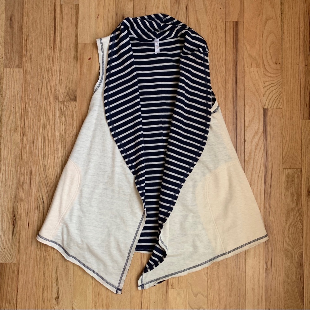 Matilda Jane Reversible Women’s Vest - Picture 4 of 6